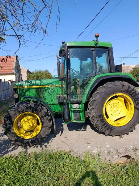 John Deere 6100