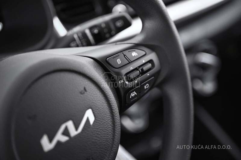 Kia Stonic 1.2 LX FUN MT