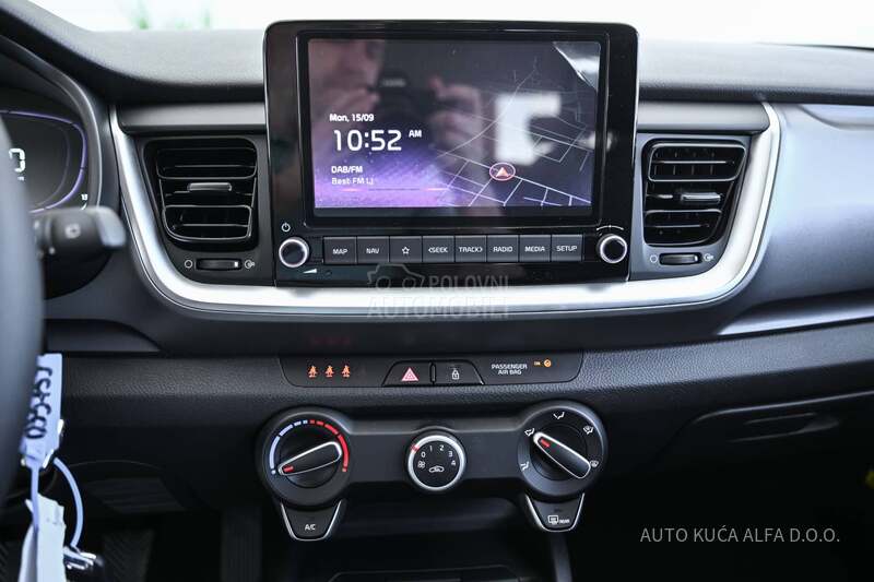 Kia Stonic 1.2 LX FUN MT