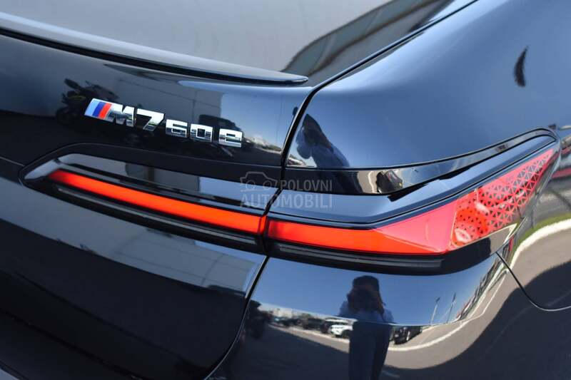 BMW M760e xDrive