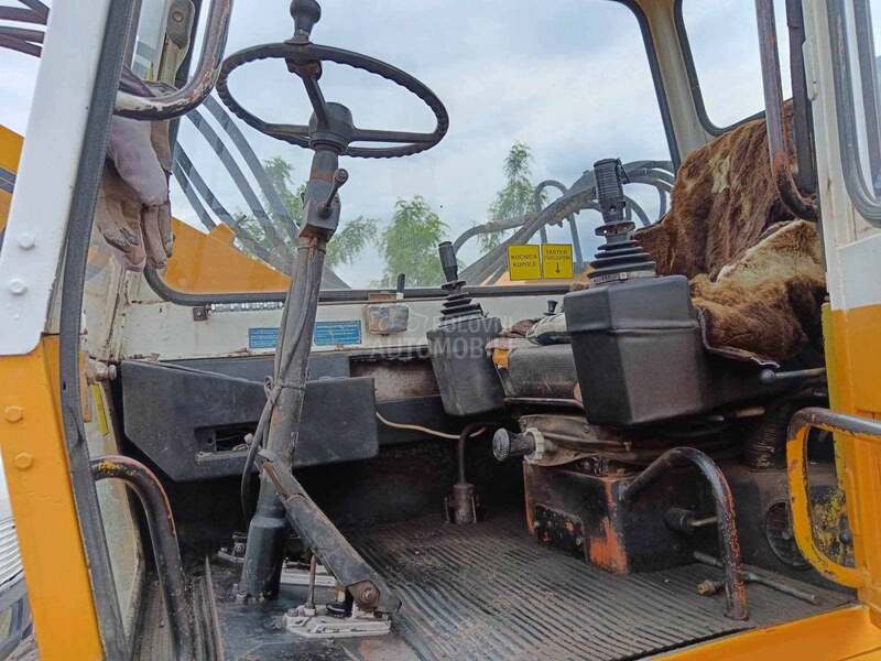 Liebherr 902