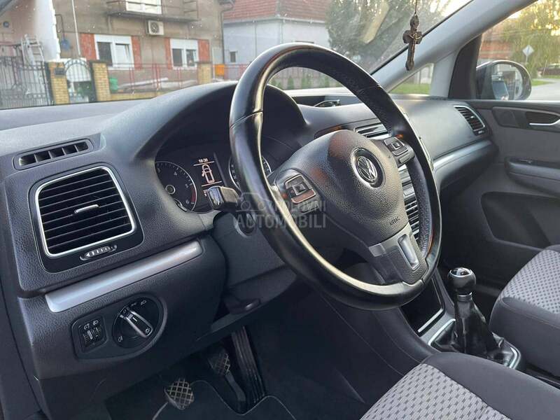Volkswagen Sharan 