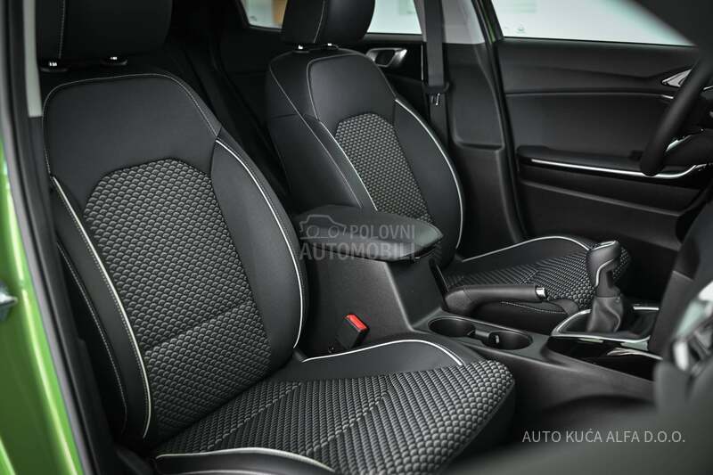 Kia XCeed 1.5 T-GDI FLOW PLUS