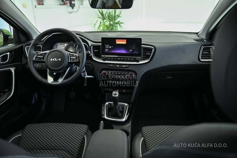 Kia XCeed 1.5 T-GDI FLOW PLUS