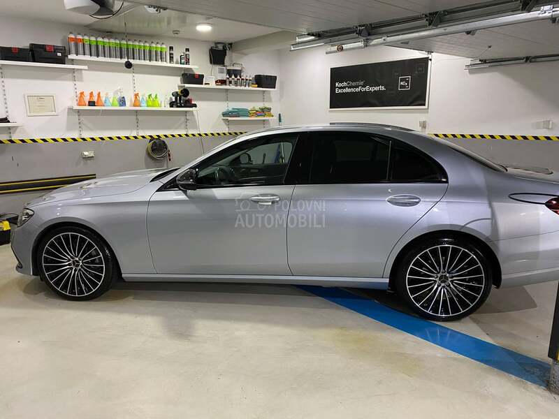 Mercedes Benz E 220 
