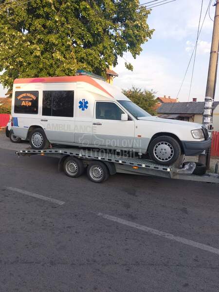 Mercedes Benz E 124 2,5