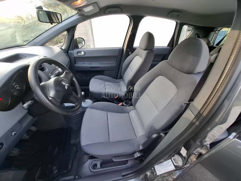 Mitsubishi Colt 1.5 did N.O.V