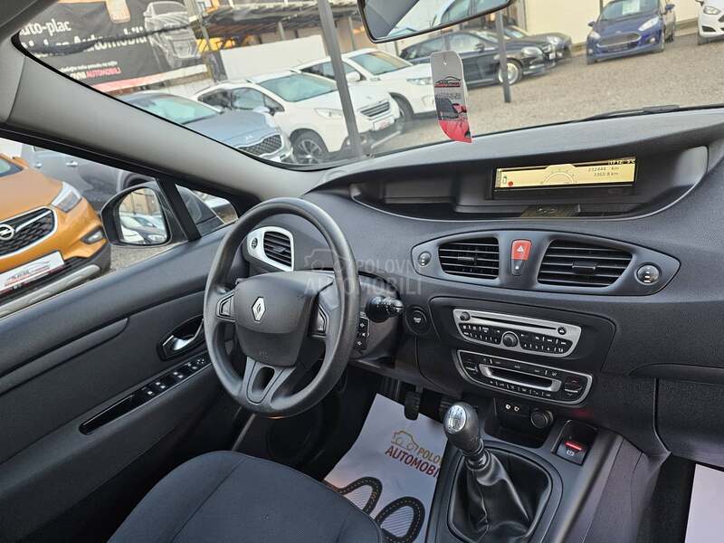 Renault Grand Scenic 1.9 DCI DYNAMIQUE