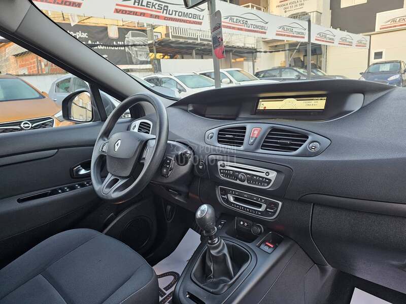 Renault Grand Scenic 1.9 DCI DYNAMIQUE