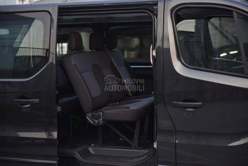 Opel Vivaro Putnički Navi 8 sed.