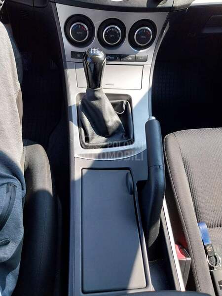 Mazda 3 1.6b