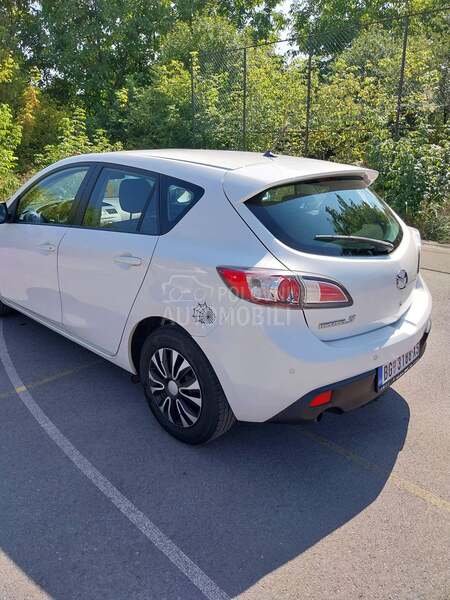 Mazda 3 1.6b
