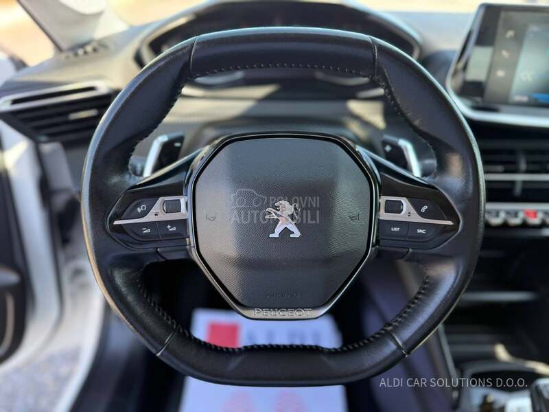 Peugeot 208 1.2 Business