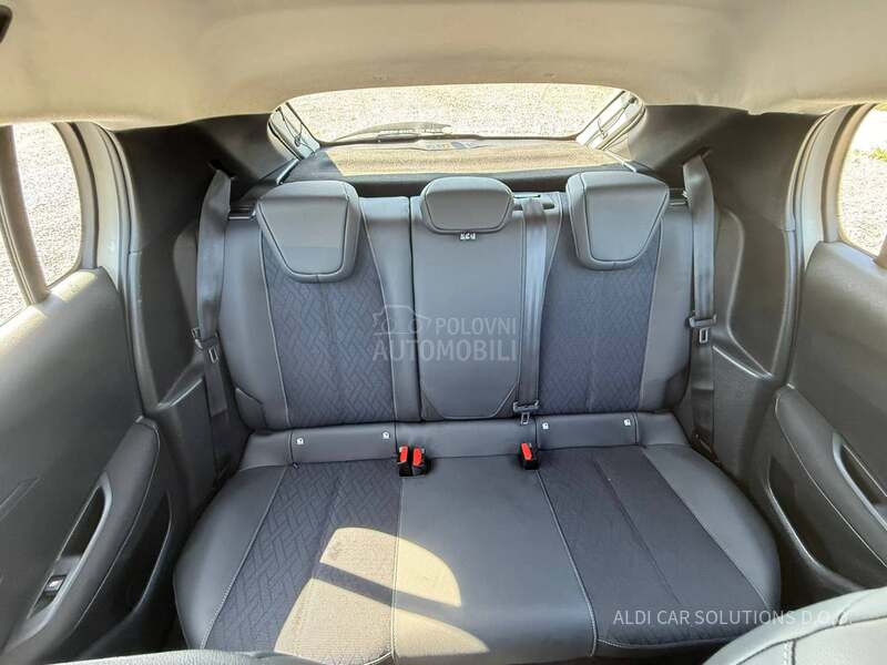 Peugeot 208 1.2 Business