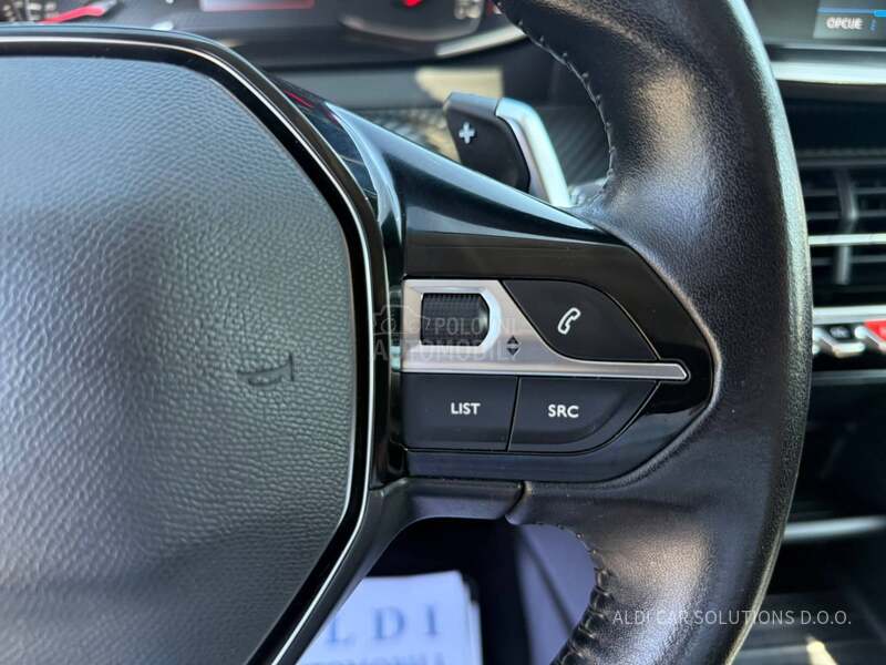 Peugeot 208 1.2 Business
