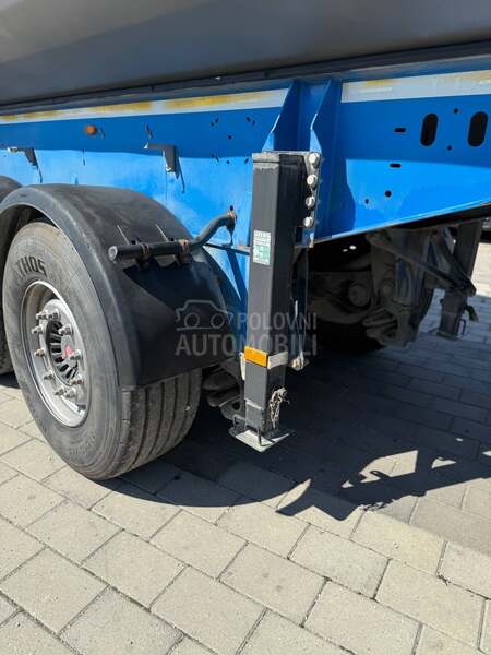 Schwarzmuller 2017