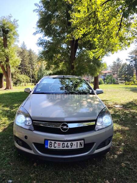 Opel Astra H 1.9cdti