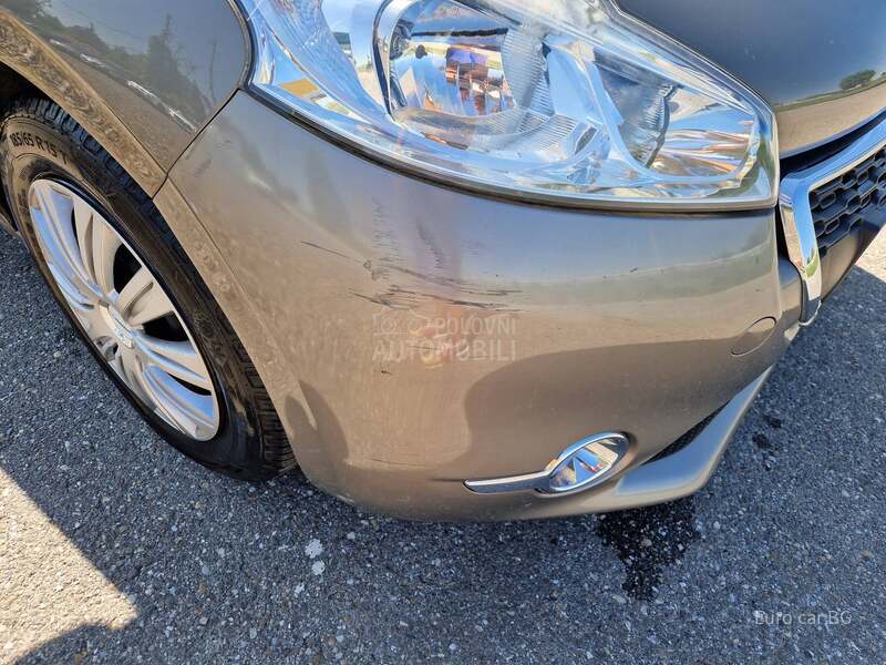Peugeot 208 A K C I J A 130HKN