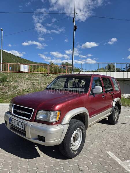 Isuzu Trooper 3.5 V6 24V Limited