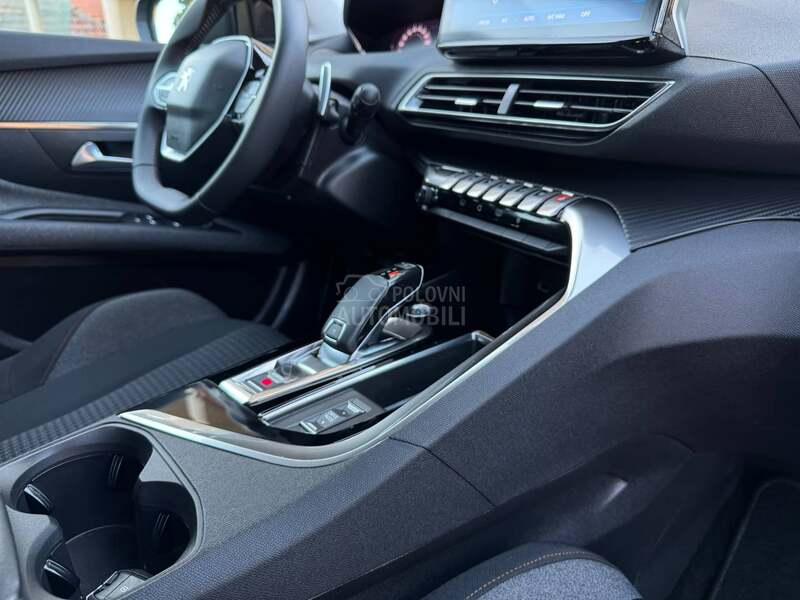 Peugeot 3008 EAT8 ACTIVE BUSINESS