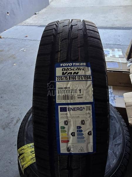 Toyo 225/75 R16 Zimska