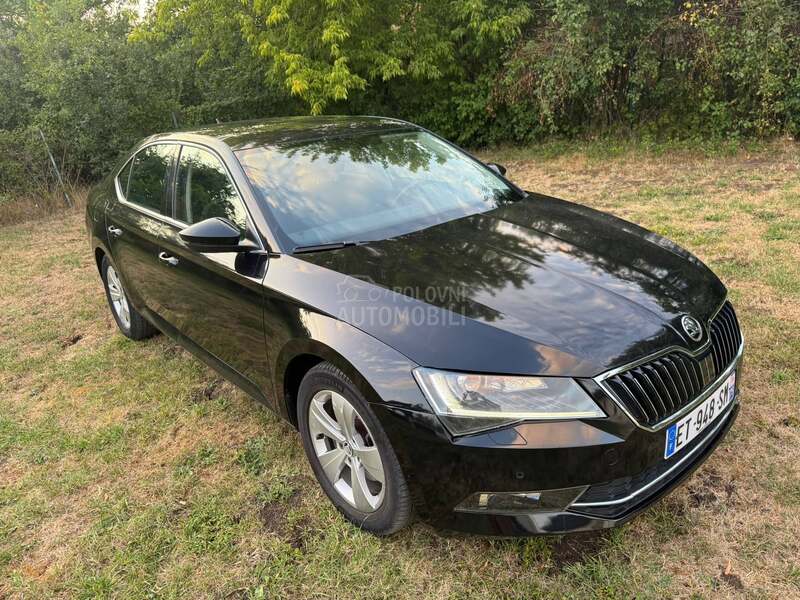 Škoda Superb 
