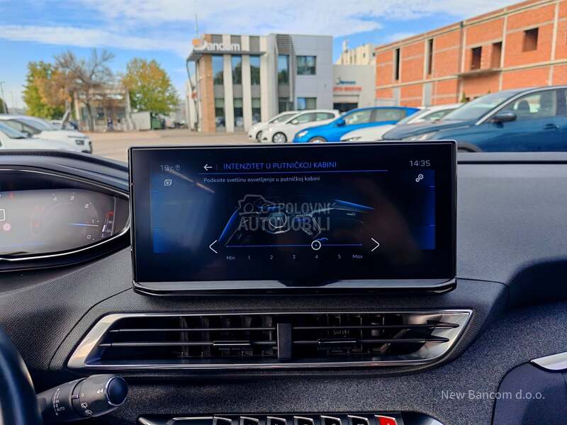 Peugeot 5008 1.5BlueHDI Premium