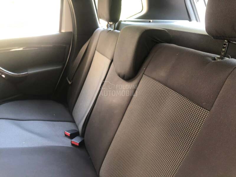 Dacia Duster 1.6