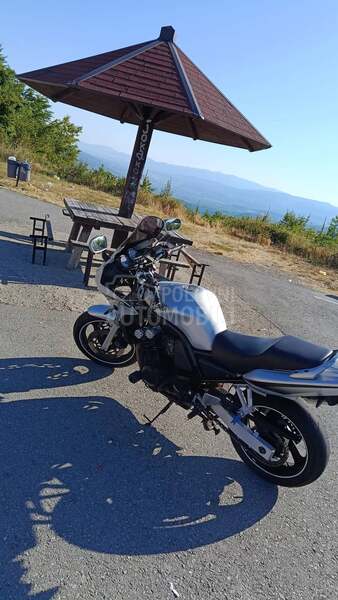 Yamaha fazer fzs600