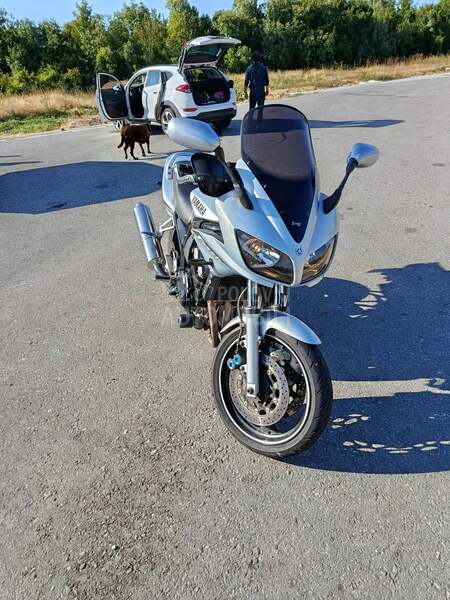 Yamaha fazer fzs600