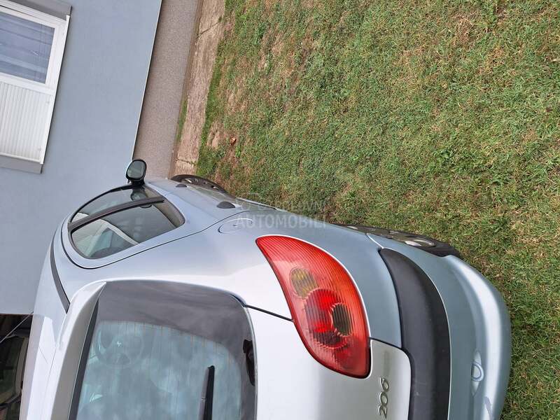Peugeot 206 