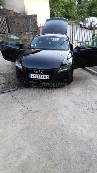 Audi TT 