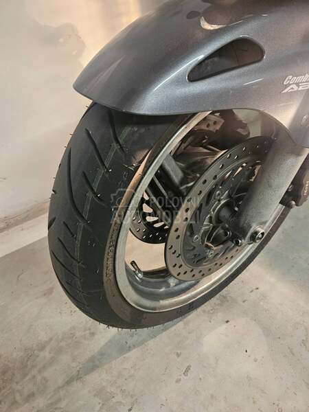Honda Deauville NT 700