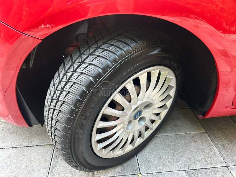 Fiat Grande Punto 1.4 8v DINAMIC