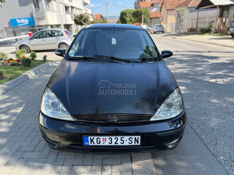 Ford Focus 2.0 ST look