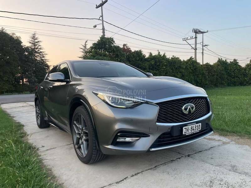Infiniti Q30 4x4 CH