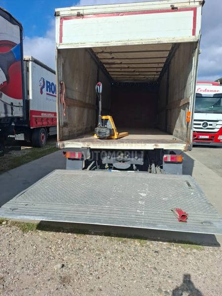 Mercedes Benz 12.230