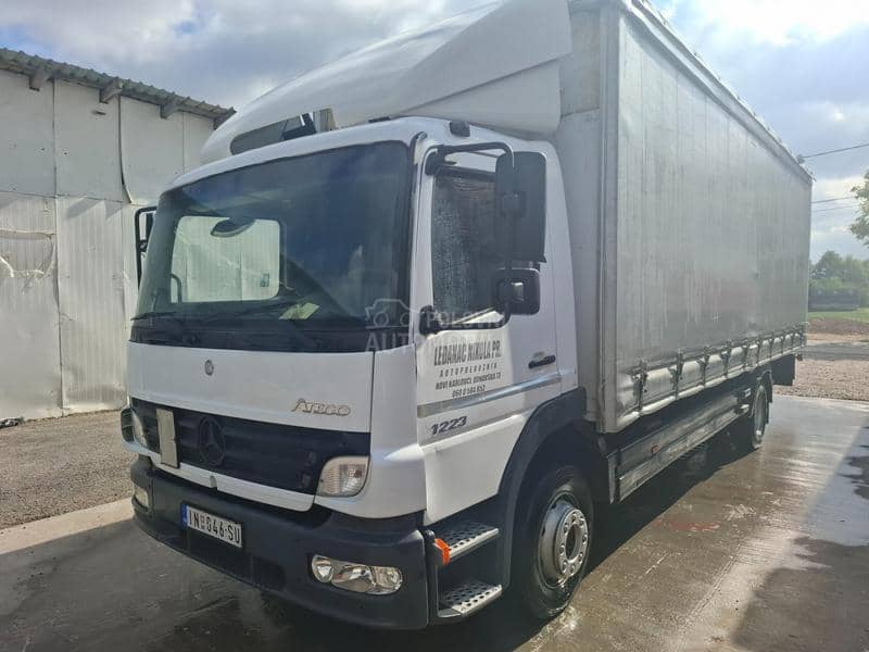 Mercedes Benz 12.230