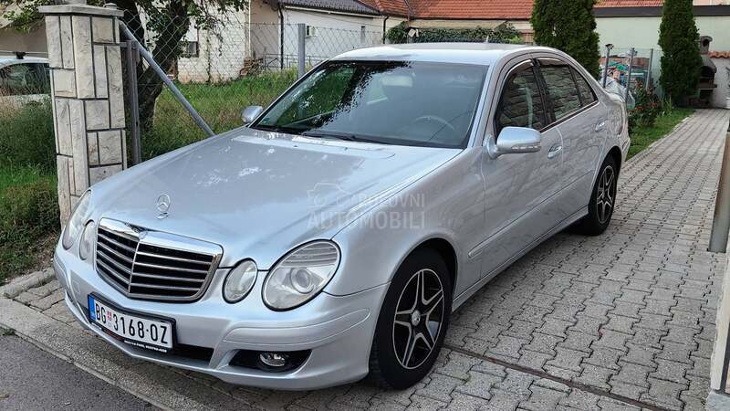 Mercedes Benz E 200 w211