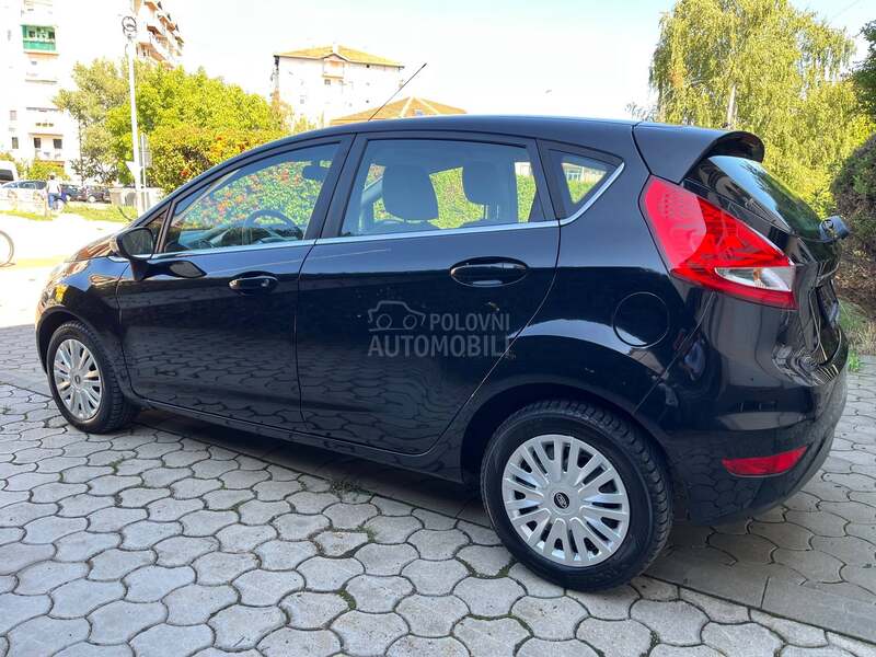 Ford Fiesta 1.4 OČUVANA CH