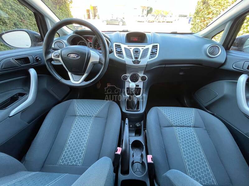 Ford Fiesta 1.4 OČUVANA CH