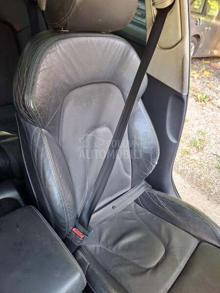 Audi A4 2009. god. -  kompletan auto u delovima