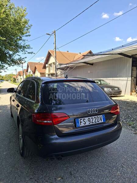 Audi A4 2009. god. -  kompletan auto u delovima