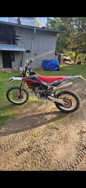 Husqvarna cross 250cc