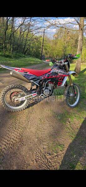 Husqvarna cross 250cc