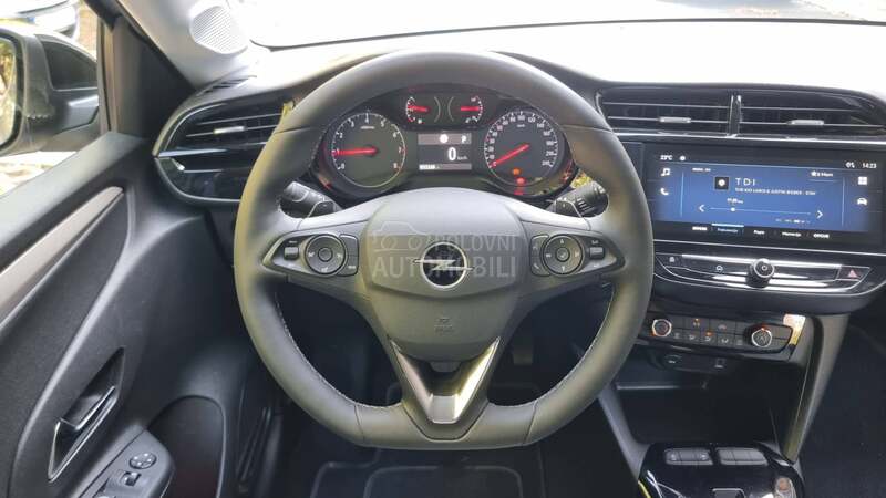 Opel Corsa F 1.2i Autom 8 Edition