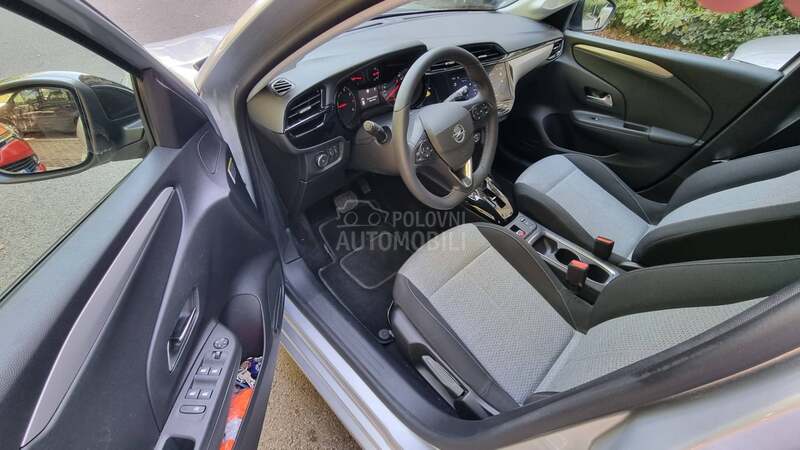 Opel Corsa F 1.2i Autom 8 Edition