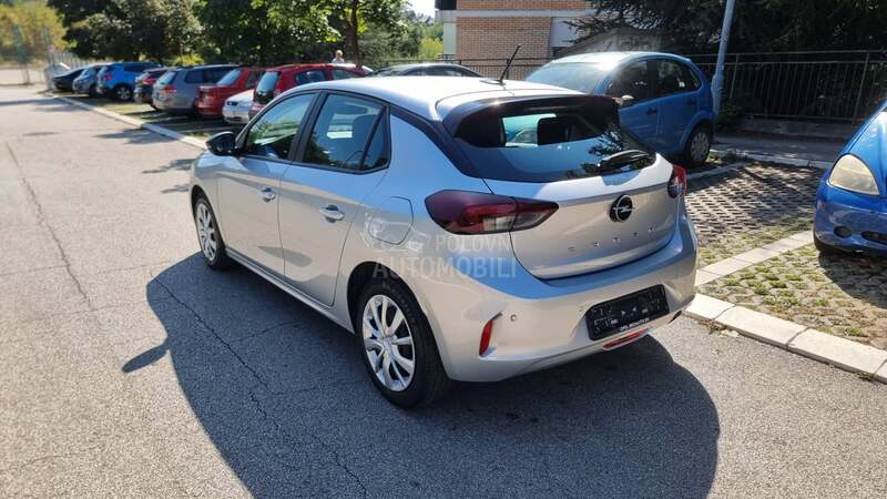 Opel Corsa F 1.2i Autom 8 Edition