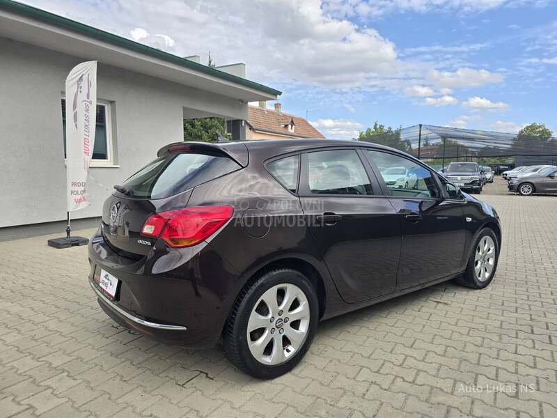 Opel Astra J 1.7 CDTI