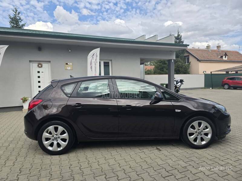 Opel Astra J 1.7 CDTI